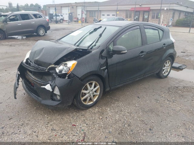 2014 Toyota Prius C Four მანქანა იყიდება აუქციონზე, vin: JTDKDTB39E1075190, აუქციონის ნომერი: 46140561