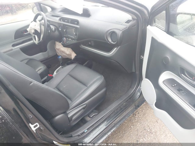 2014 Toyota Prius C Four მანქანა იყიდება აუქციონზე, vin: JTDKDTB39E1075190, აუქციონის ნომერი: 46140561