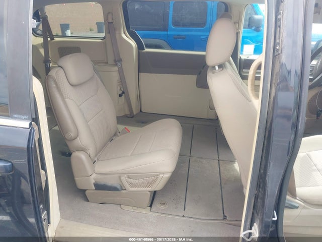 46140566 :رقم المزاد ، 2A4RR5D17AR149715 vin ، 2010 Chrysler Town & Country Touring مزاد بيع