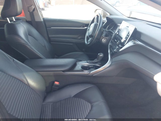 46140585 :رقم المزاد ، 4T1G11AK5NU659883 vin ، 2022 Toyota Camry Se مزاد بيع