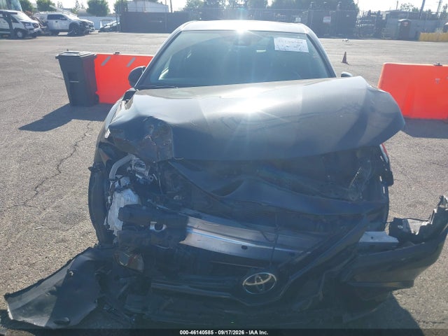 46140585 :رقم المزاد ، 4T1G11AK5NU659883 vin ، 2022 Toyota Camry Se مزاد بيع