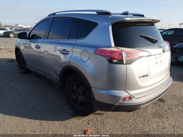 2T3ZFREV7GW293173 Toyota RAV4 LE