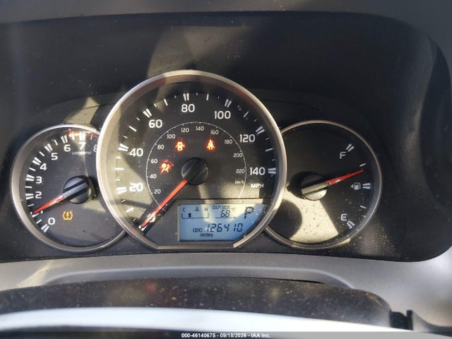 2T3ZFREV7GW293173 Toyota RAV4 LE