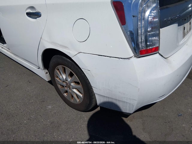 46140704 :رقم المزاد ، JTDKN3DP2E3052383 vin ، 2014 Toyota Prius Plug-in Advanced مزاد بيع