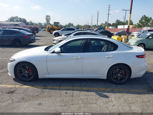 ZARFAECN7J7594080 Alfa Romeo Giulia Ti Sport Rwd
