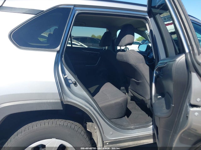 2019 Toyota Rav4 Le მანქანა იყიდება აუქციონზე, vin: 2T3H1RFVXKW035683, აუქციონის ნომერი: 46140755