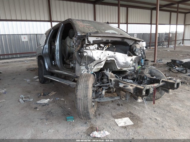 46140790 :رقم المزاد ، 1GYS4DKJ1KR337456 vin ، 2019 Cadillac Escalade Platinum مزاد بيع