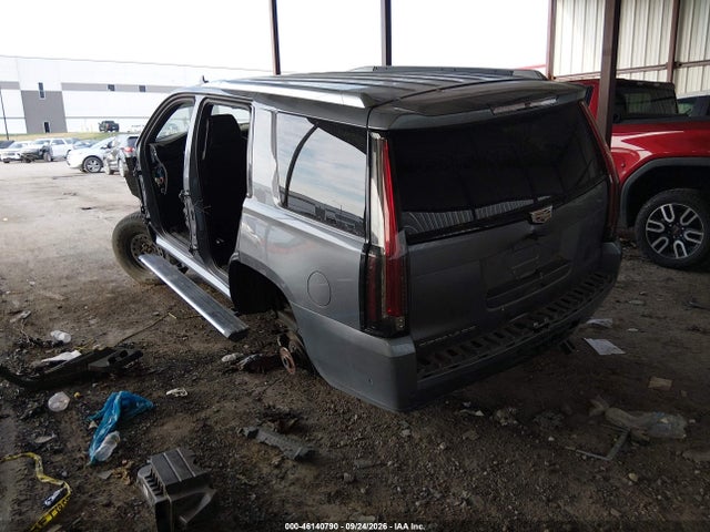 46140790 :رقم المزاد ، 1GYS4DKJ1KR337456 vin ، 2019 Cadillac Escalade Platinum مزاد بيع