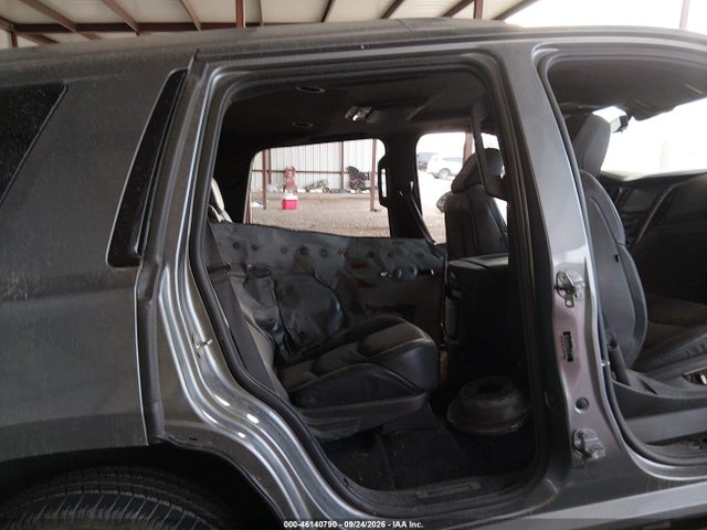 46140790 :رقم المزاد ، 1GYS4DKJ1KR337456 vin ، 2019 Cadillac Escalade Platinum مزاد بيع