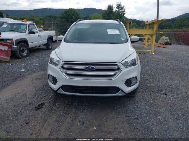 Продажа на аукционе авто 2018 Ford Escape Se, vin: 1FMCU9GD4JUD60750, номер лота: 46140801
