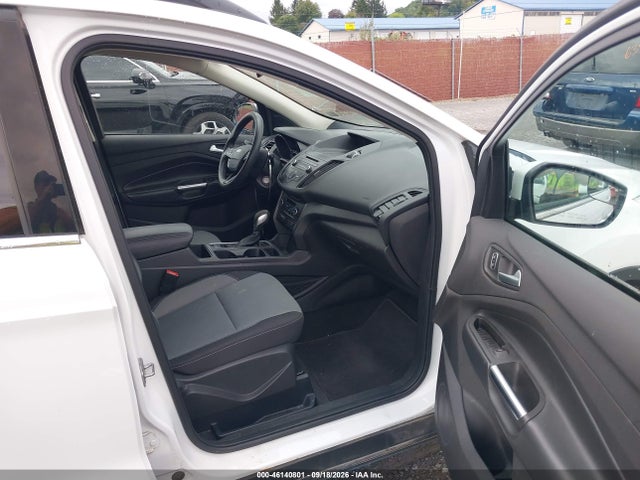 Продажа на аукционе авто 2018 Ford Escape Se, vin: 1FMCU9GD4JUD60750, номер лота: 46140801