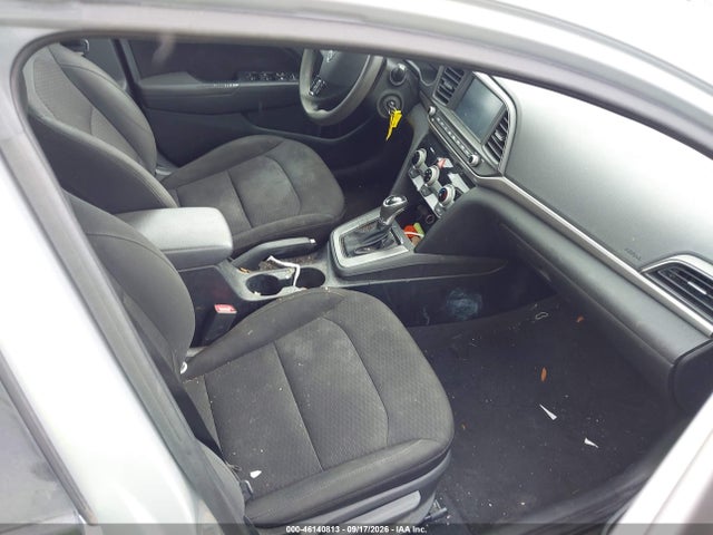 2019 Hyundai Elantra Sel მანქანა იყიდება აუქციონზე, vin: 5NPD84LF8KH418734, აუქციონის ნომერი: 46140813