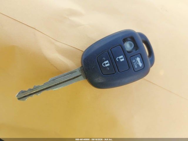 46140895 :رقم المزاد ، 2T1BURHE4FC473089 vin ، 2015 Toyota Corolla Le مزاد بيع