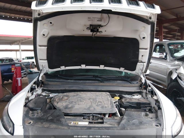 46140902 :رقم المزاد ، 1C4PJLCS3HD232364 vin ، 2017 Jeep Cherokee Latitude Fwd مزاد بيع