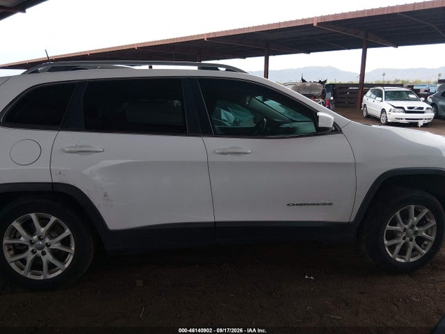 46140902 :رقم المزاد ، 1C4PJLCS3HD232364 vin ، 2017 Jeep Cherokee Latitude Fwd مزاد بيع