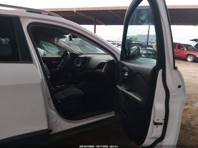 46140902 :رقم المزاد ، 1C4PJLCS3HD232364 vin ، 2017 Jeep Cherokee Latitude Fwd مزاد بيع