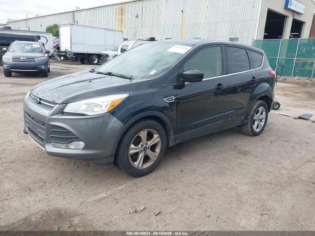 46140924 :رقم المزاد ، 1FMCU0G72FUA16556 vin ، 2015 Ford Escape Se مزاد بيع