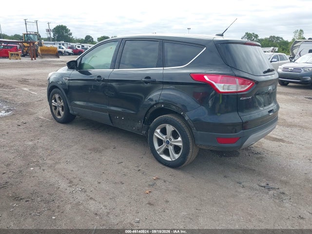 46140924 :رقم المزاد ، 1FMCU0G72FUA16556 vin ، 2015 Ford Escape Se مزاد بيع