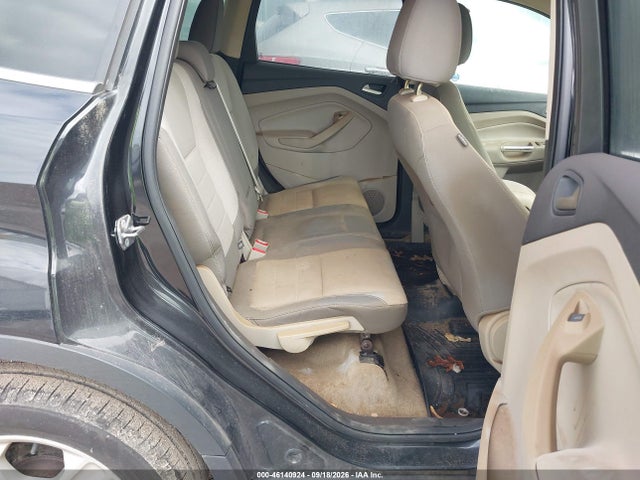 46140924 :رقم المزاد ، 1FMCU0G72FUA16556 vin ، 2015 Ford Escape Se مزاد بيع
