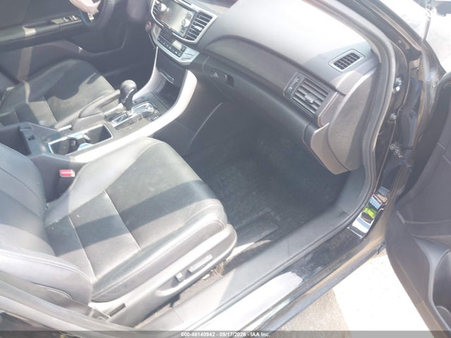 46140942 :رقم المزاد ، 1HGCR2F86FA174834 vin ، 2015 Honda Accord Ex-l مزاد بيع