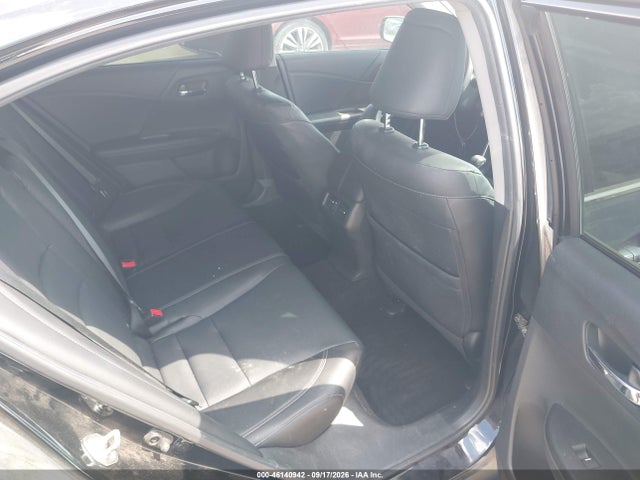 46140942 :رقم المزاد ، 1HGCR2F86FA174834 vin ، 2015 Honda Accord Ex-l مزاد بيع