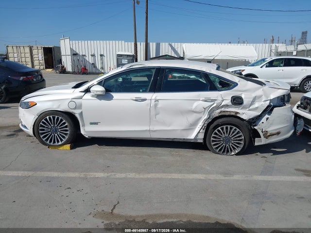 2018 Ford Fusion Energi Titanium მანქანა იყიდება აუქციონზე, vin: 3FA6P0SU1JR110472, აუქციონის ნომერი: 46140987