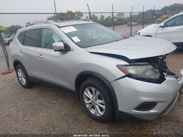 46141026 :رقم المزاد ، 5N1AT2MV9FC784081 vin ، 2015 Nissan Rogue Sv مزاد بيع