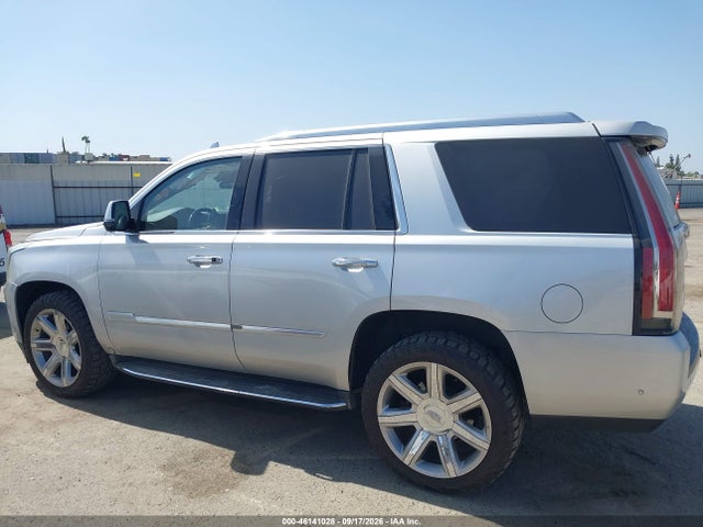 46141028 :رقم المزاد ، 1GYS3BKJ9HR360046 vin ، 2017 Cadillac Escalade Luxury مزاد بيع