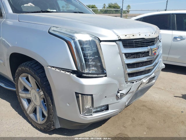 46141028 :رقم المزاد ، 1GYS3BKJ9HR360046 vin ، 2017 Cadillac Escalade Luxury مزاد بيع
