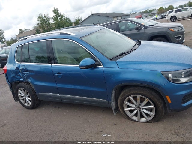 2017 Volkswagen Tiguan 2.0t Wolfsburg Edition მანქანა იყიდება აუქციონზე, vin: WVGSV7AXXHW509709, აუქციონის ნომერი: 46141049