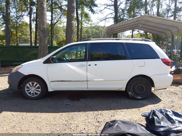 46141052 :رقم المزاد ، 5TDZA23C54S207069 vin ، 2004 Toyota Sienna Le مزاد بيع