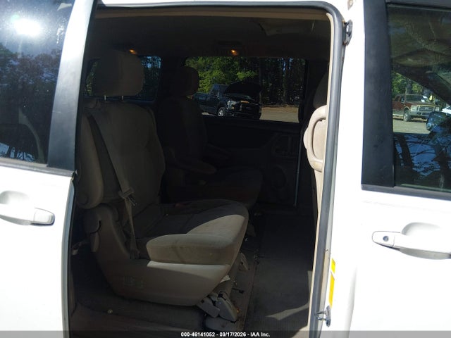 46141052 :رقم المزاد ، 5TDZA23C54S207069 vin ، 2004 Toyota Sienna Le مزاد بيع