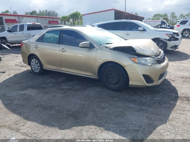 2012 Toyota Camry Le მანქანა იყიდება აუქციონზე, vin: 4T4BF1FK9CR239597, აუქციონის ნომერი: 46141060