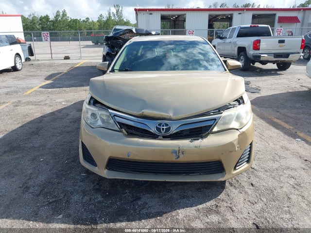 46141060 :رقم المزاد ، 4T4BF1FK9CR239597 vin ، 2012 Toyota Camry Le مزاد بيع