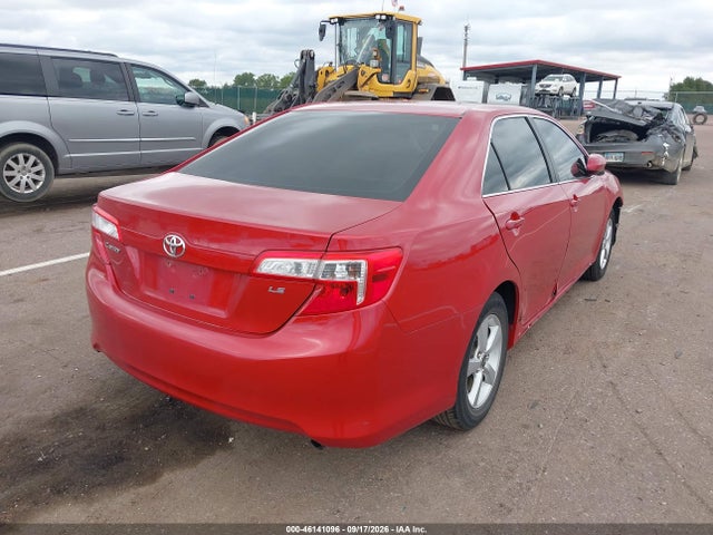 46141096 :رقم المزاد ، 4T1BF1FK3CU560528 vin ، 2012 Toyota Camry Le مزاد بيع