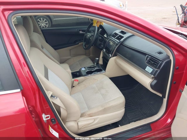46141096 :رقم المزاد ، 4T1BF1FK3CU560528 vin ، 2012 Toyota Camry Le مزاد بيع