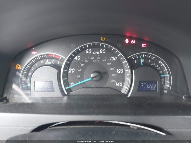 46141096 :رقم المزاد ، 4T1BF1FK3CU560528 vin ، 2012 Toyota Camry Le مزاد بيع