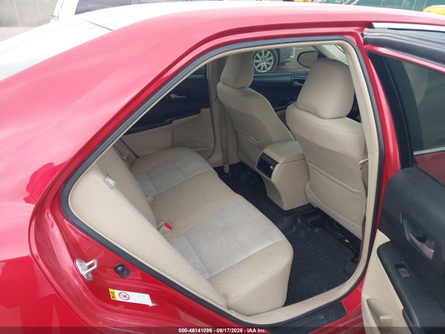 46141096 :رقم المزاد ، 4T1BF1FK3CU560528 vin ، 2012 Toyota Camry Le مزاد بيع