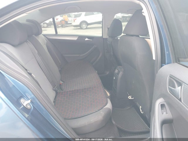2018 Volkswagen Jetta 1.4t S მანქანა იყიდება აუქციონზე, vin: 3VW2B7AJ3JM251805, აუქციონის ნომერი: 46141224