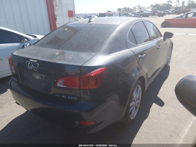 46141235 :رقم المزاد ، JTHCF5C26A5044271 vin ، 2010 Lexus Is 250 مزاد بيع