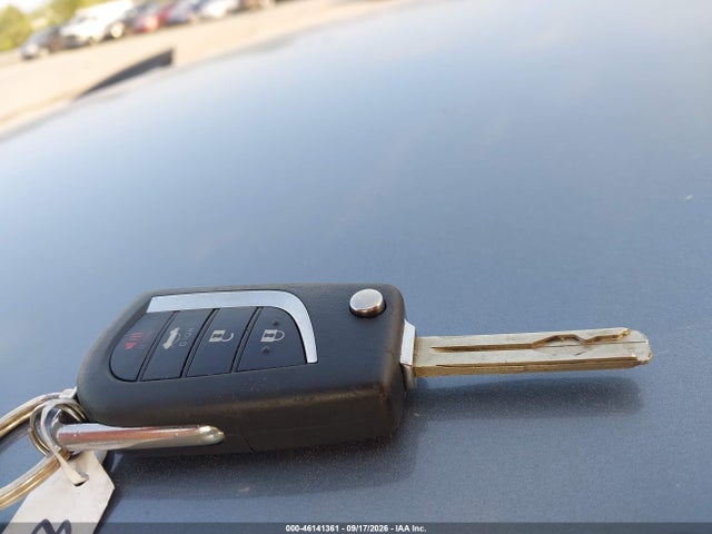 2023 Toyota Corolla Le მანქანა იყიდება აუქციონზე, vin: 5YFB4MDE3PP075186, აუქციონის ნომერი: 46141361