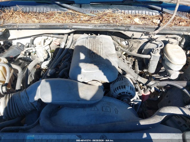 2003 Chevrolet Silverado 1500 მანქანა იყიდება აუქციონზე, vin: 1GCEC14V23Z252163, აუქციონის ნომერი: 46141374