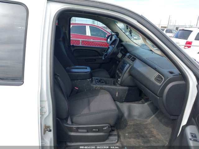 2011 Chevrolet Tahoe Commercial Fleet მანქანა იყიდება აუქციონზე, vin: 1GNLC2E04BR310246, აუქციონის ნომერი: 46141380