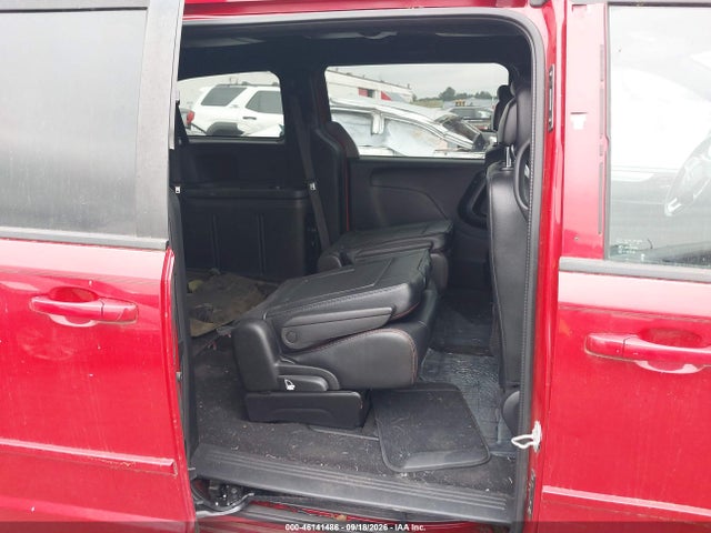 2C4RDGEG5GR225041 Dodge Grand Caravan R/t