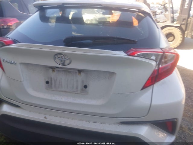 NMTKHMBX0MR132194 Toyota C-HR XLE