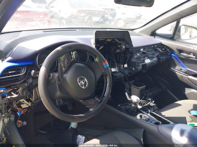 NMTKHMBX0MR132194 Toyota C-HR XLE