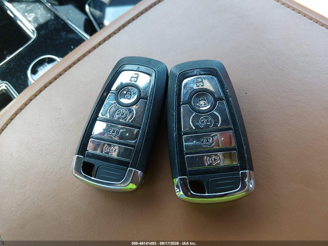 Lincoln Aviator Black Label 2021 5LM5J9XC7MGL10661 Image 11