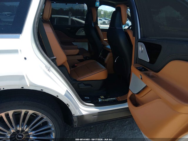 Lincoln Aviator Black Label 2021 5LM5J9XC7MGL10661 Image 8