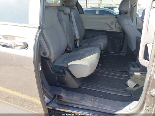 Продажа на аукционе авто 2022 Toyota Sienna Xle, vin: 5TDYRKEC7NS131485, номер лота: 46141529