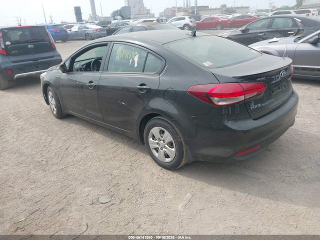 Продажа на аукционе авто 2017 Kia Forte Lx, vin: 3KPFK4A76HE094086, номер лота: 46141580